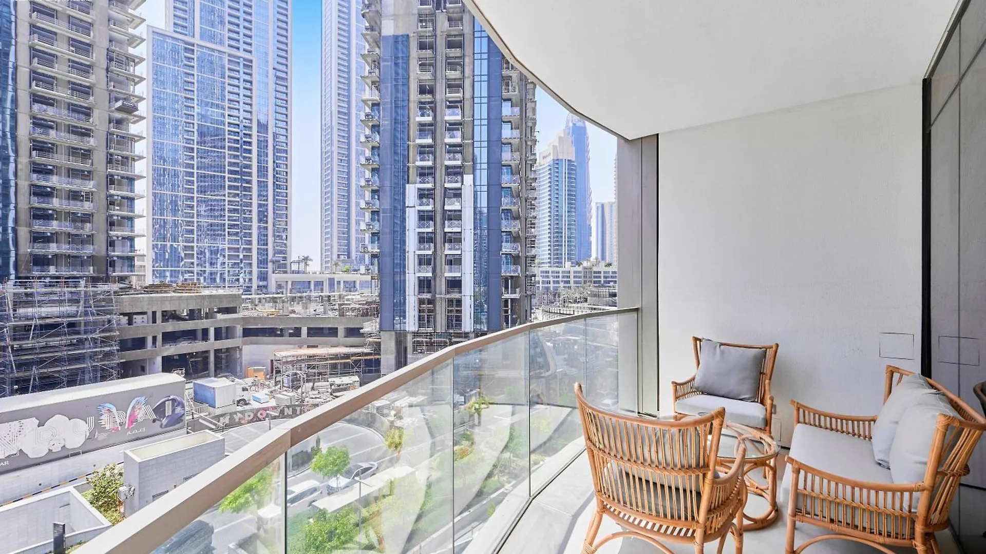 Bnbmehomes - Grande Signature Residences Dubai 0*,