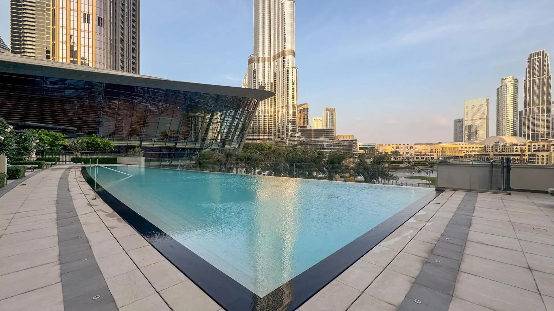 Bnbmehomes - Grande Signature Residences Dubai Apartment